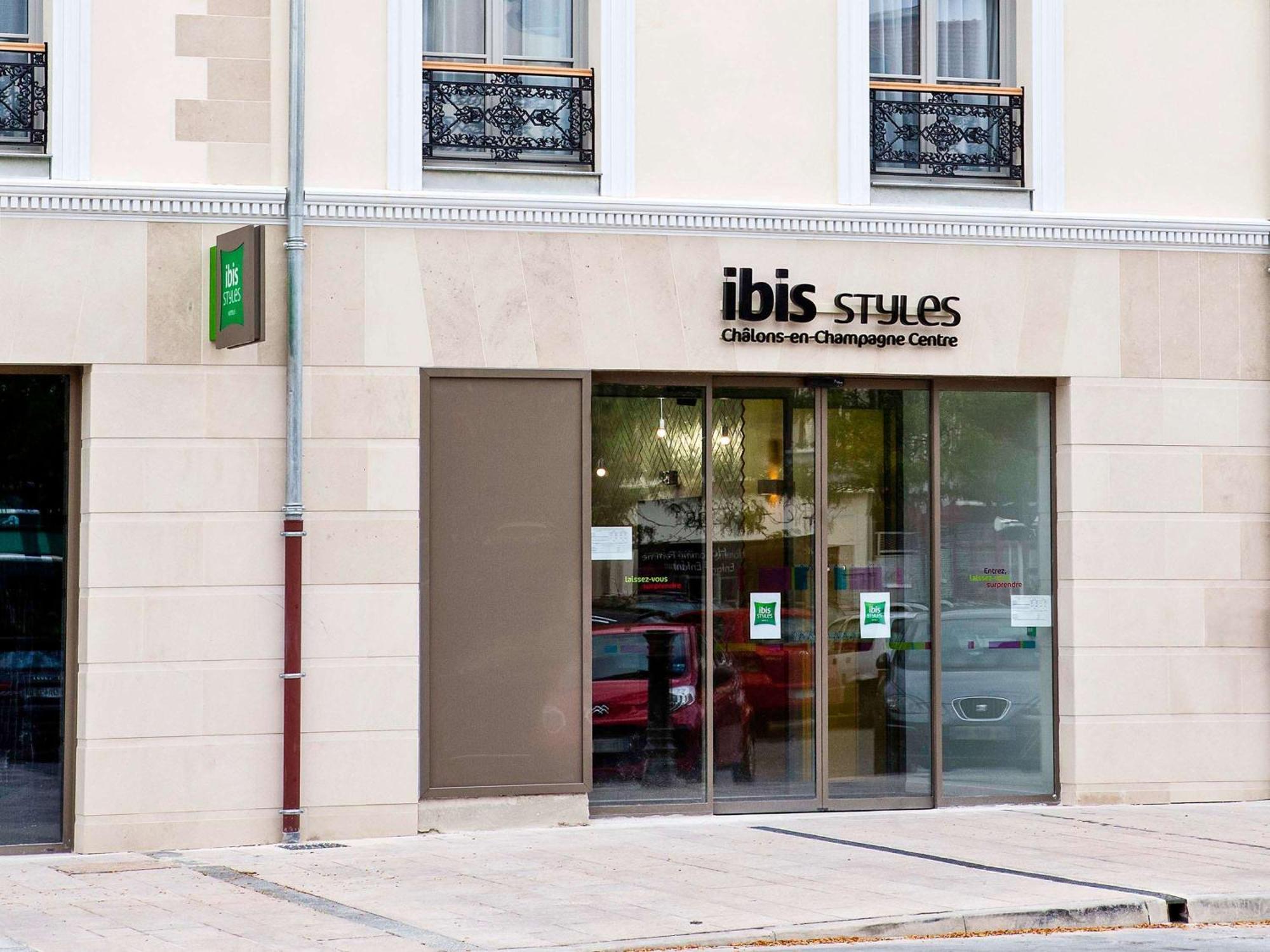 Ibis Styles Chalons En Champagne Centre Hotel ภายนอก รูปภาพ