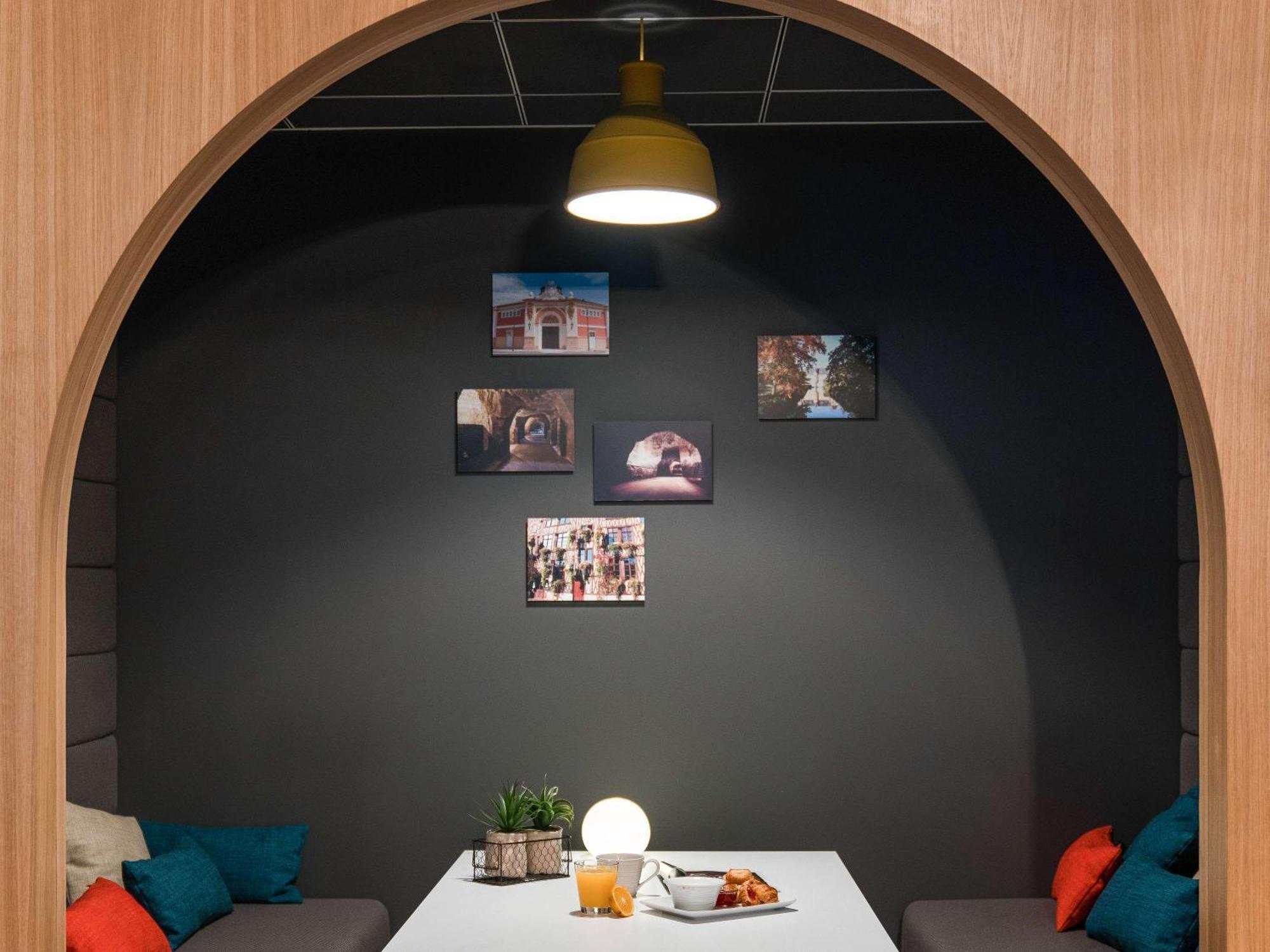 Ibis Styles Chalons En Champagne Centre Hotel ภายนอก รูปภาพ