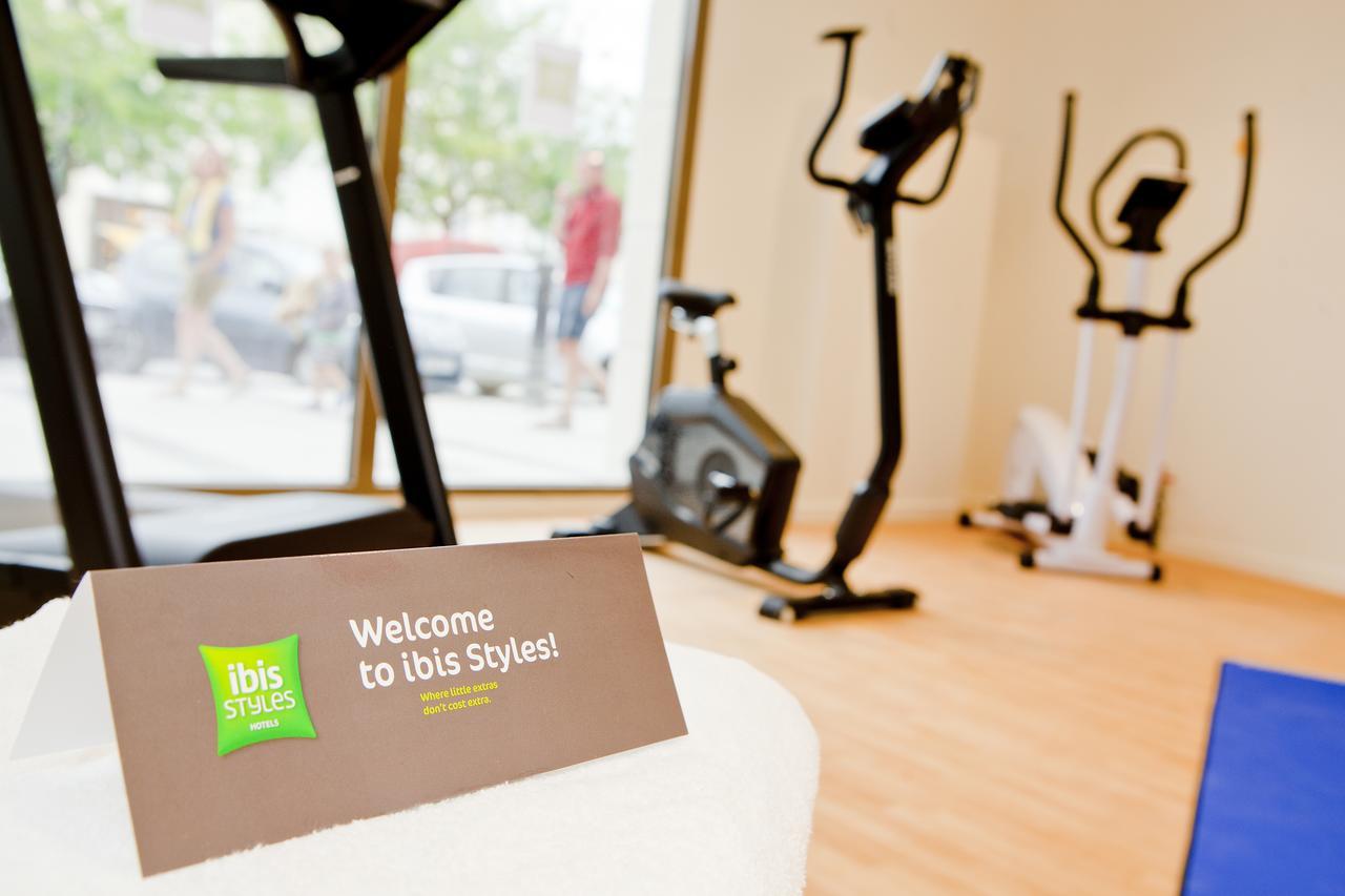 Ibis Styles Chalons En Champagne Centre Hotel ภายนอก รูปภาพ